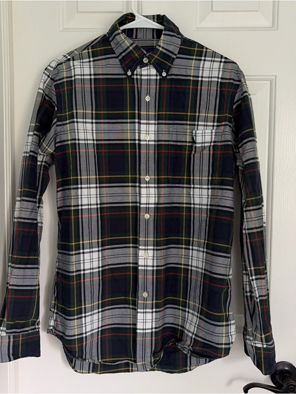 Men's Ralph LaurenPlaid Button-Down Shirt with Subtle Accent Lines